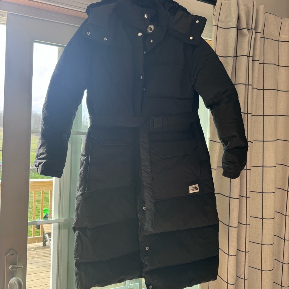 The North Face Sierra Parka Black Long Down-Filled Puffer with Hood and Belt